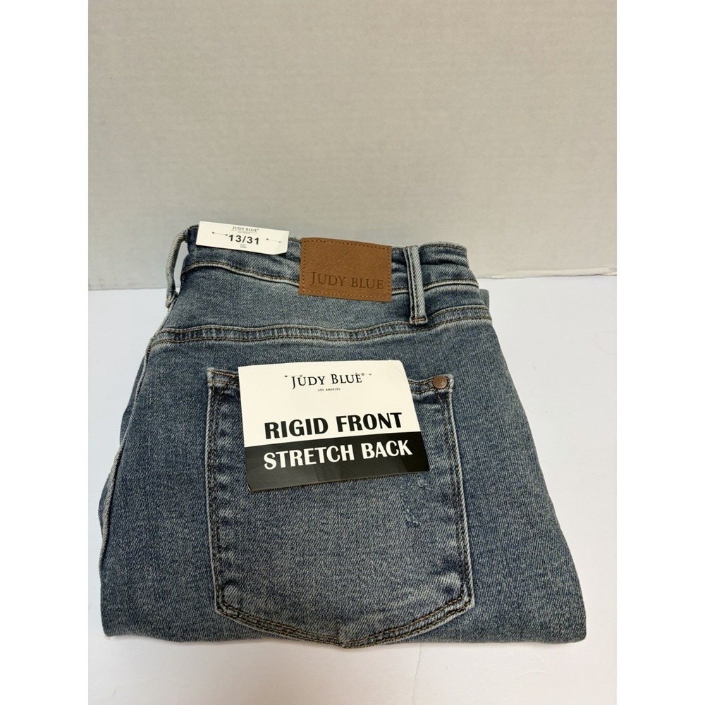 Judy Blue NWT Hi-Rise Rigid Magic Destroy Straight Jean Size 13/31 Style #88736